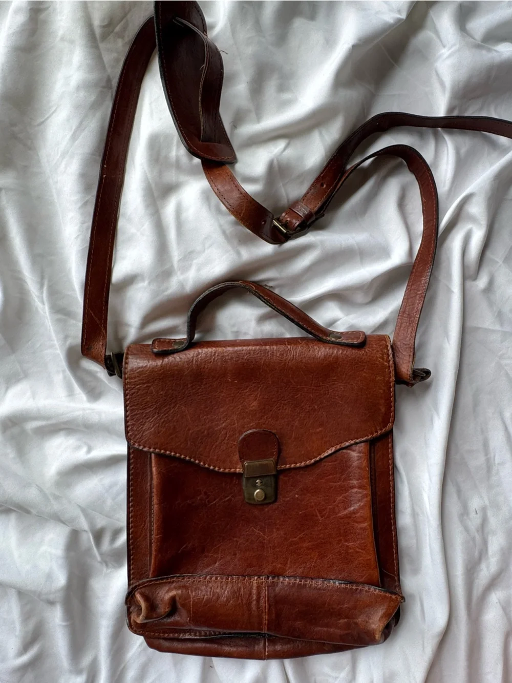 Vintage Brown Leather Crossbody Bag